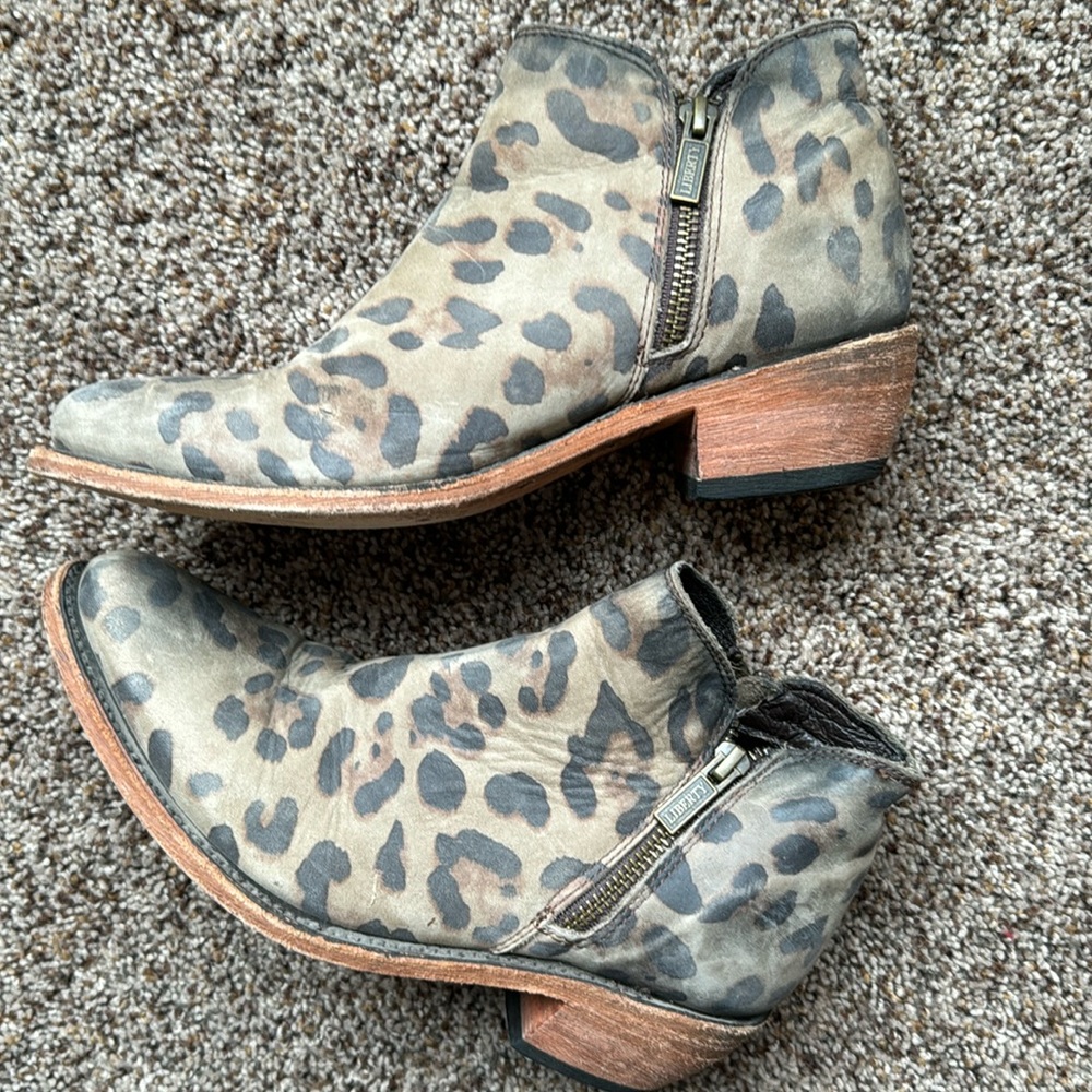 Liberty black leopard booties— size 6.5 — fit like 7